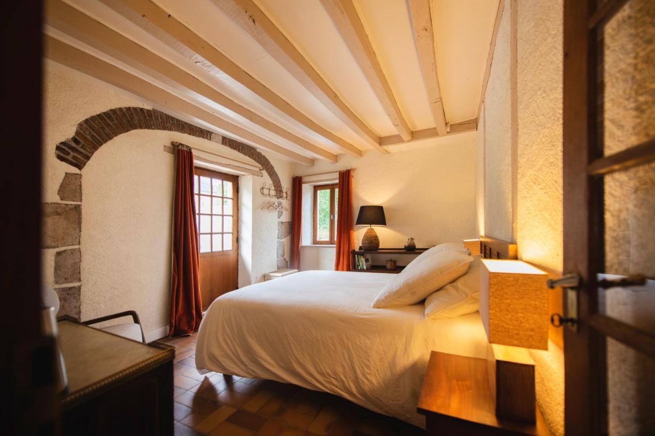 Le Jardin De Josnes Bed & Breakfast ภายนอก รูปภาพ